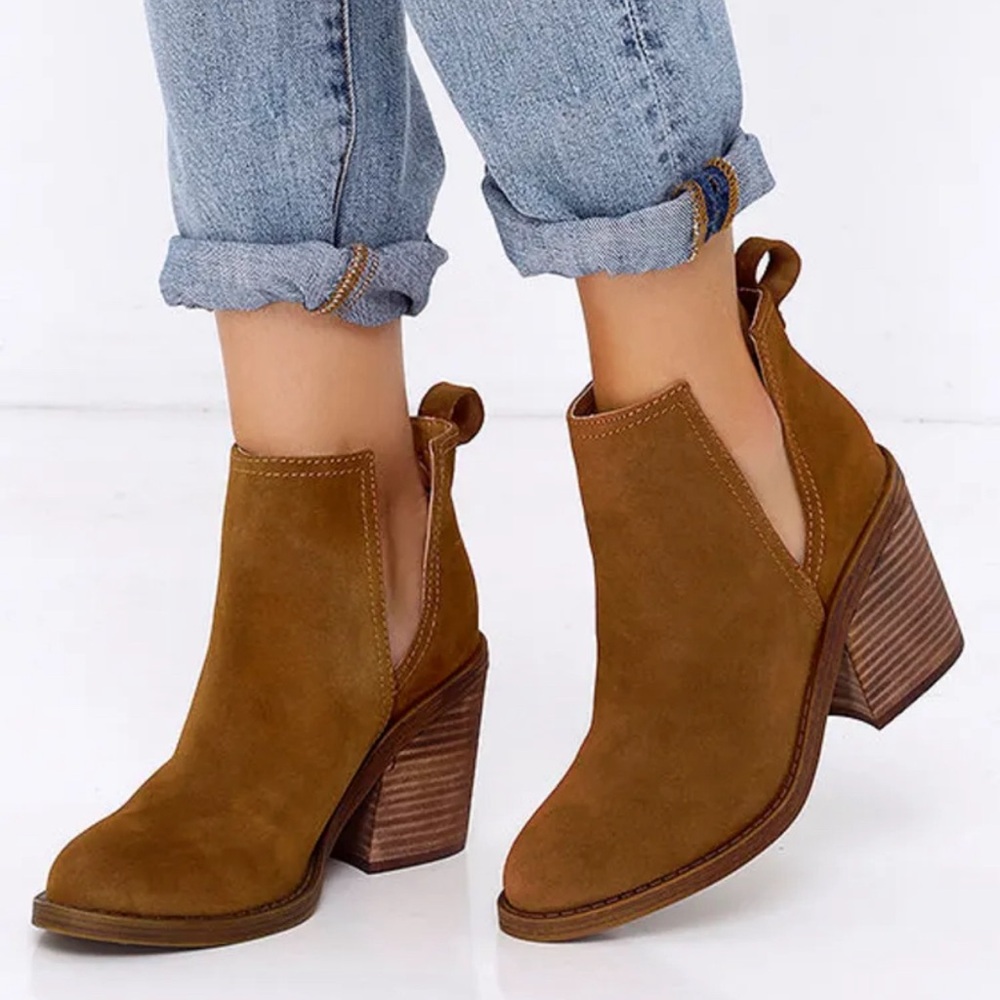 Steve Madden Sharini Chestnut Suede Leather Ankle Booties